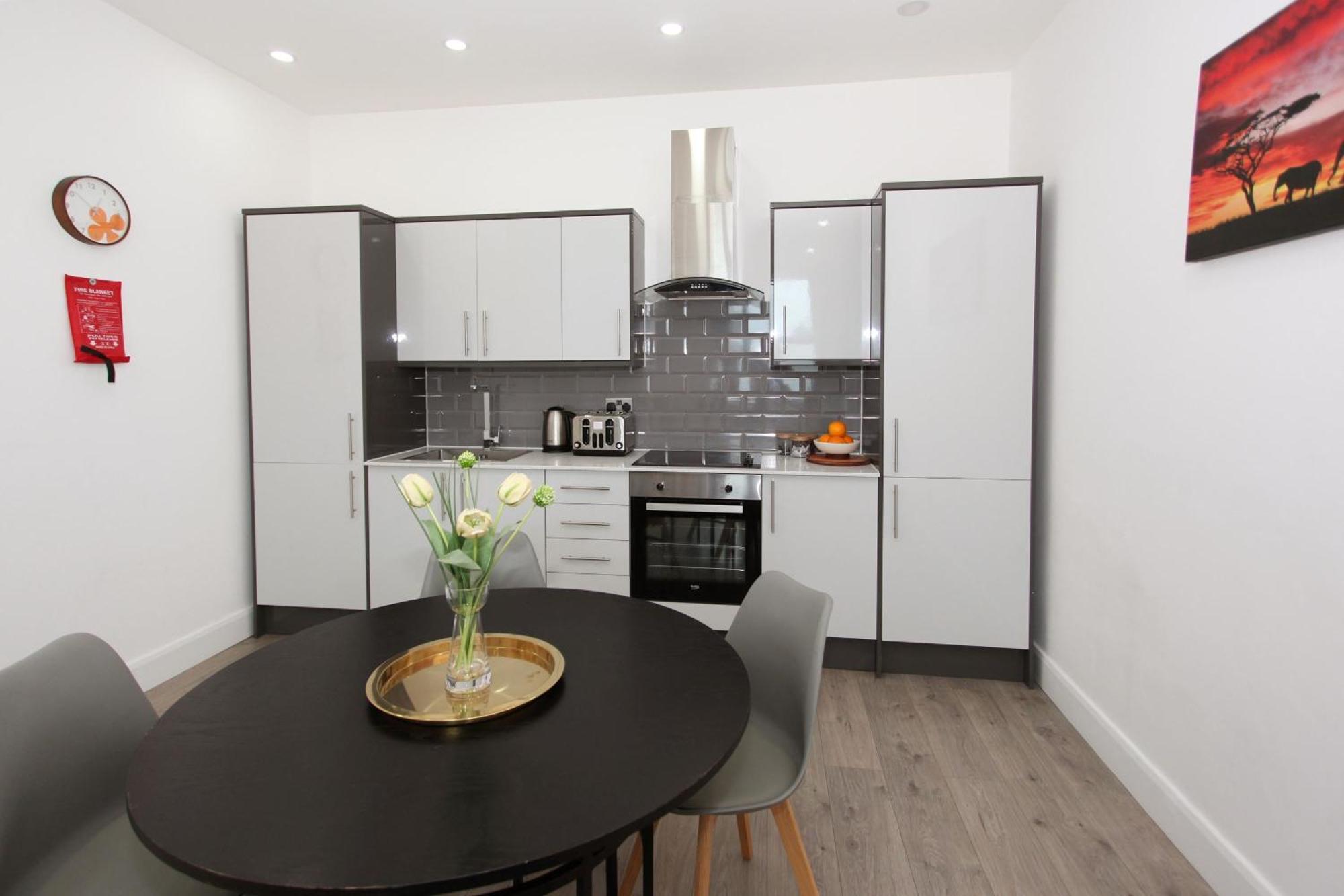 Sapphire House Apartments 特尔福德 外观 照片