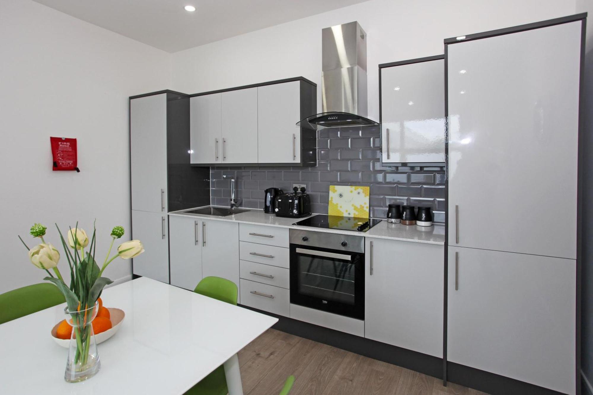 Sapphire House Apartments 特尔福德 外观 照片